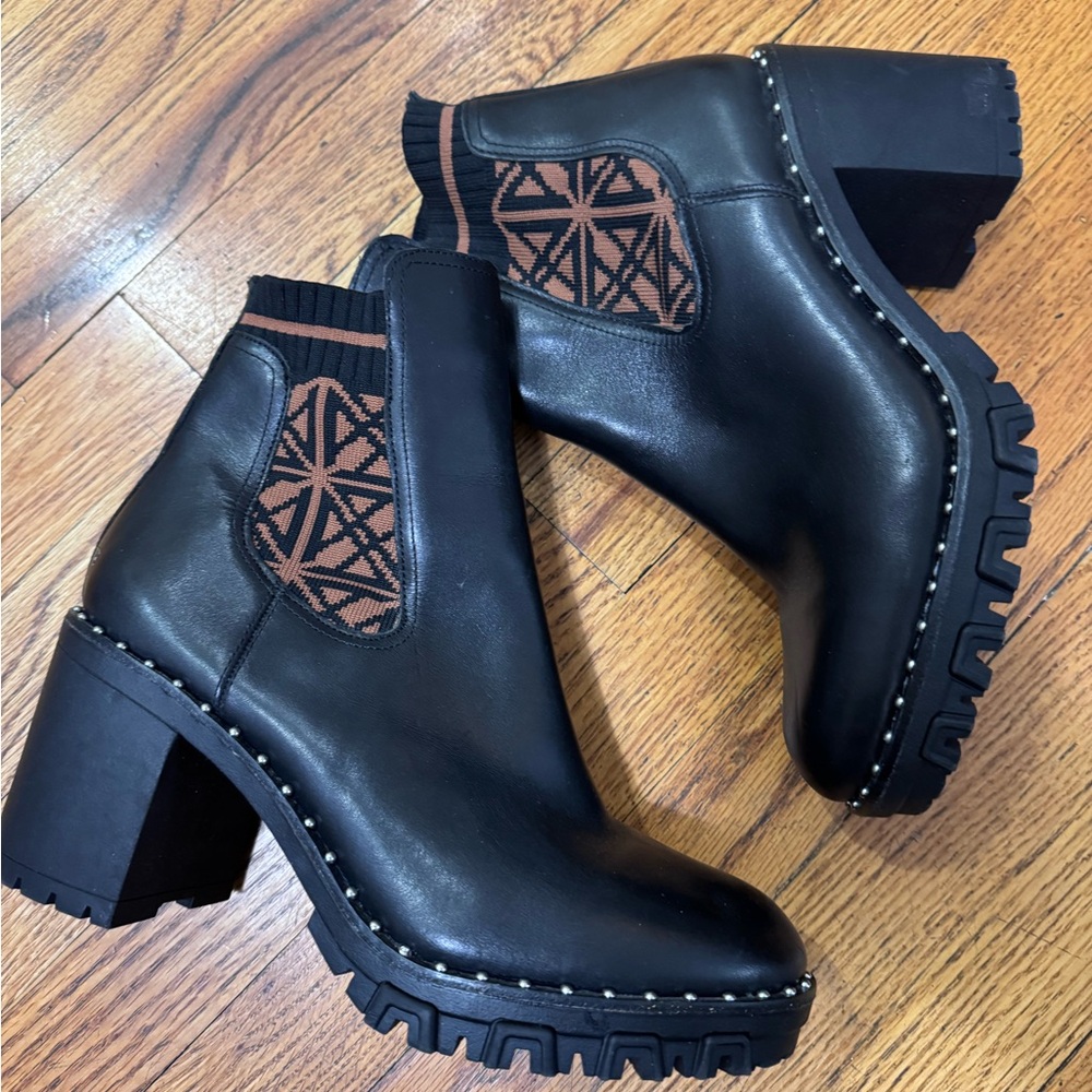 Antonio Melani Paiva 10 Chelsea Ankle Boot black Leather Decorative Silver Studs